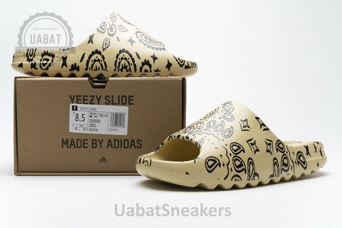 FW6344-11 adidas Yeezy Slide - Image 2