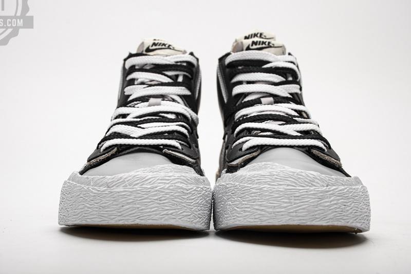 BV0072-002 Sacai x Nike Blazer Mid Black Grey - Image 3