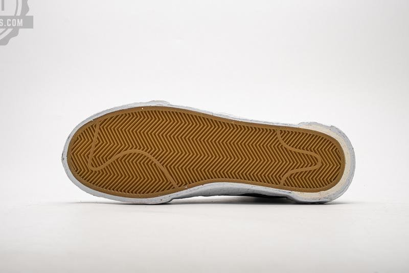 BV0072-002 Sacai x Nike Blazer Mid Black Grey - Image 6