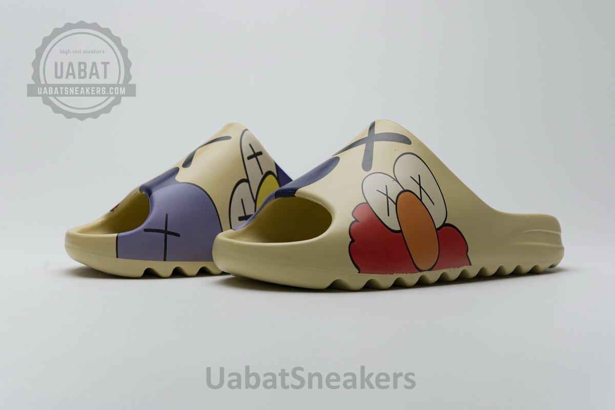 FW6344 adidas Yeezy Slide - Image 4