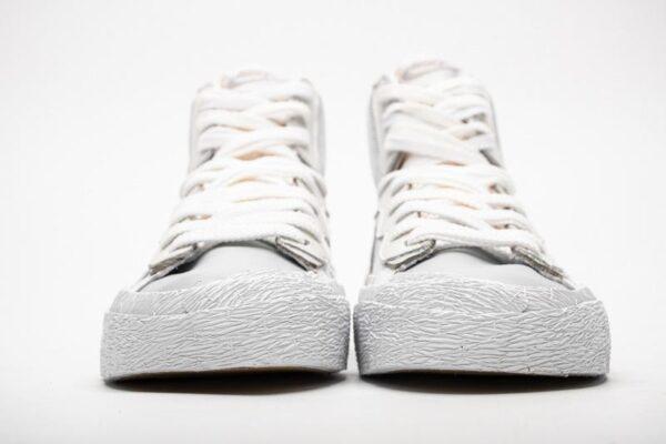 BV0072-100 Sacai x Nike Blazer Mid White Grey - Image 3
