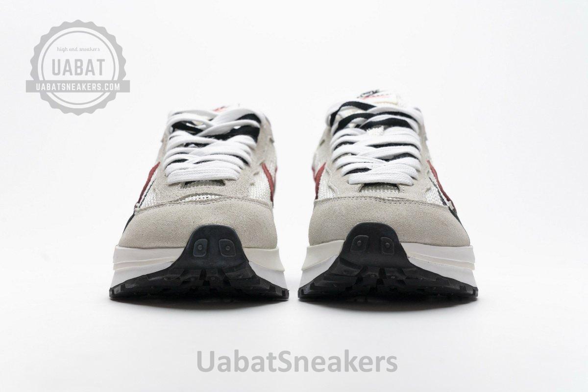 CI9928-010 Sacai x Nike Pegasua Vaporfly Villain Grey Blue Red - Image 4