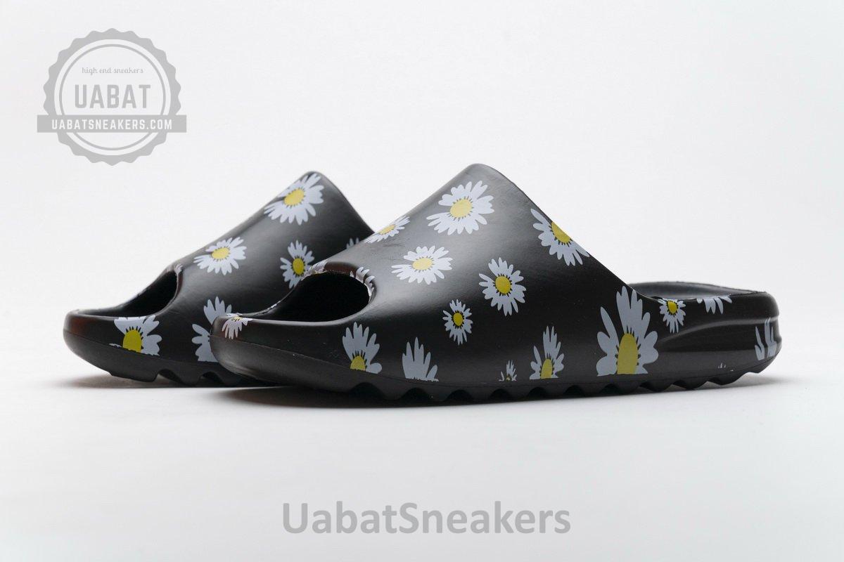 FB6348-16 adidas Yeezy Slide - Image 6