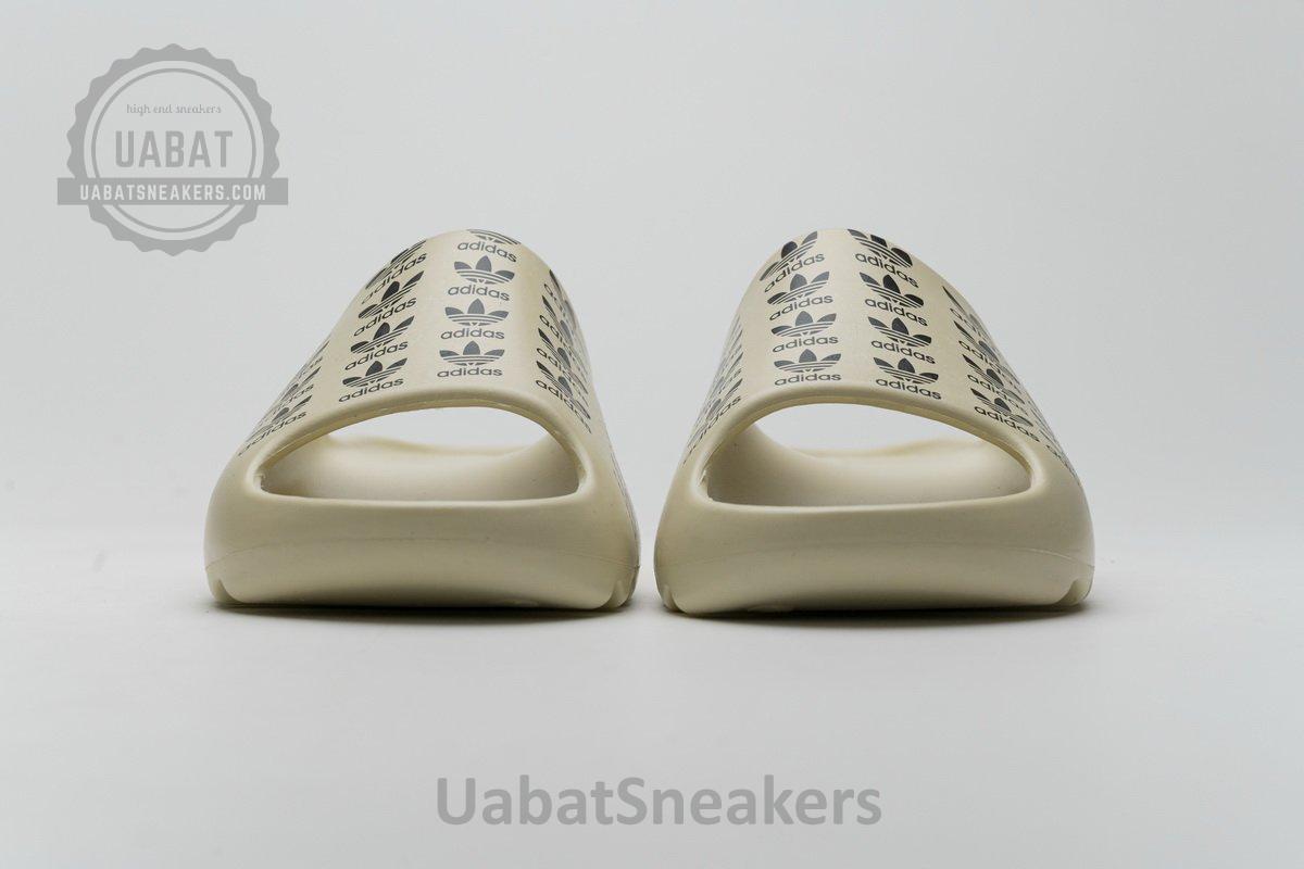 FW6345 adidas Yeezy Slide - Image 4