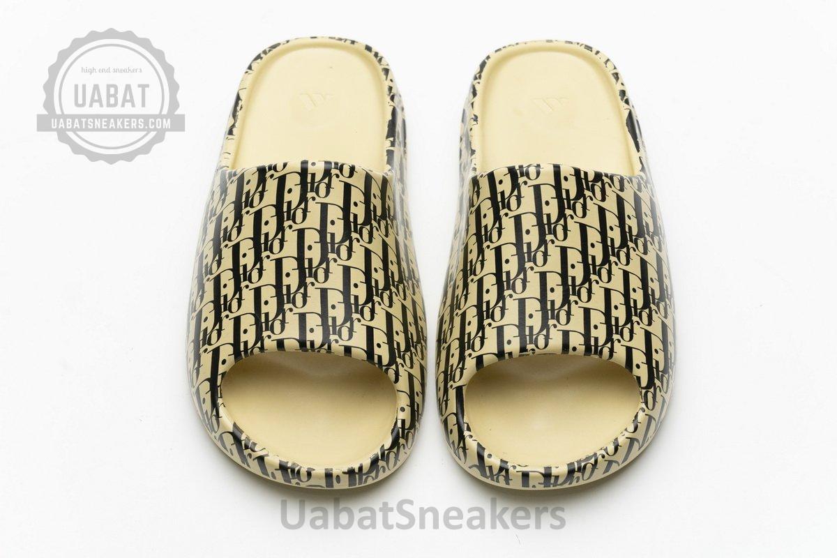 FW6344-5 adidas Yeezy Slide - Image 5