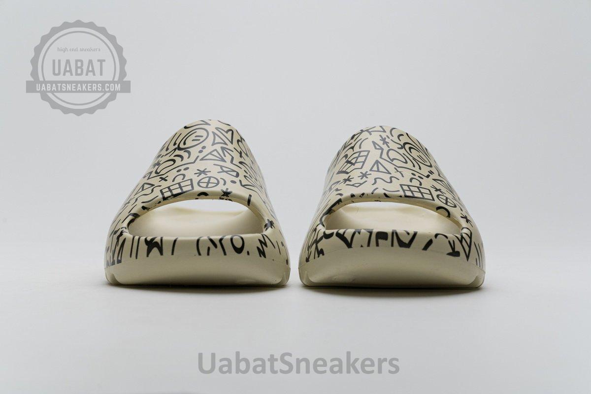 FW6345 adidas Yeezy Slide “Graffiti” - Image 4