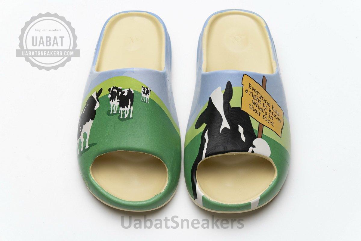 FW6345 adidas Yeezy Slide - Image 4