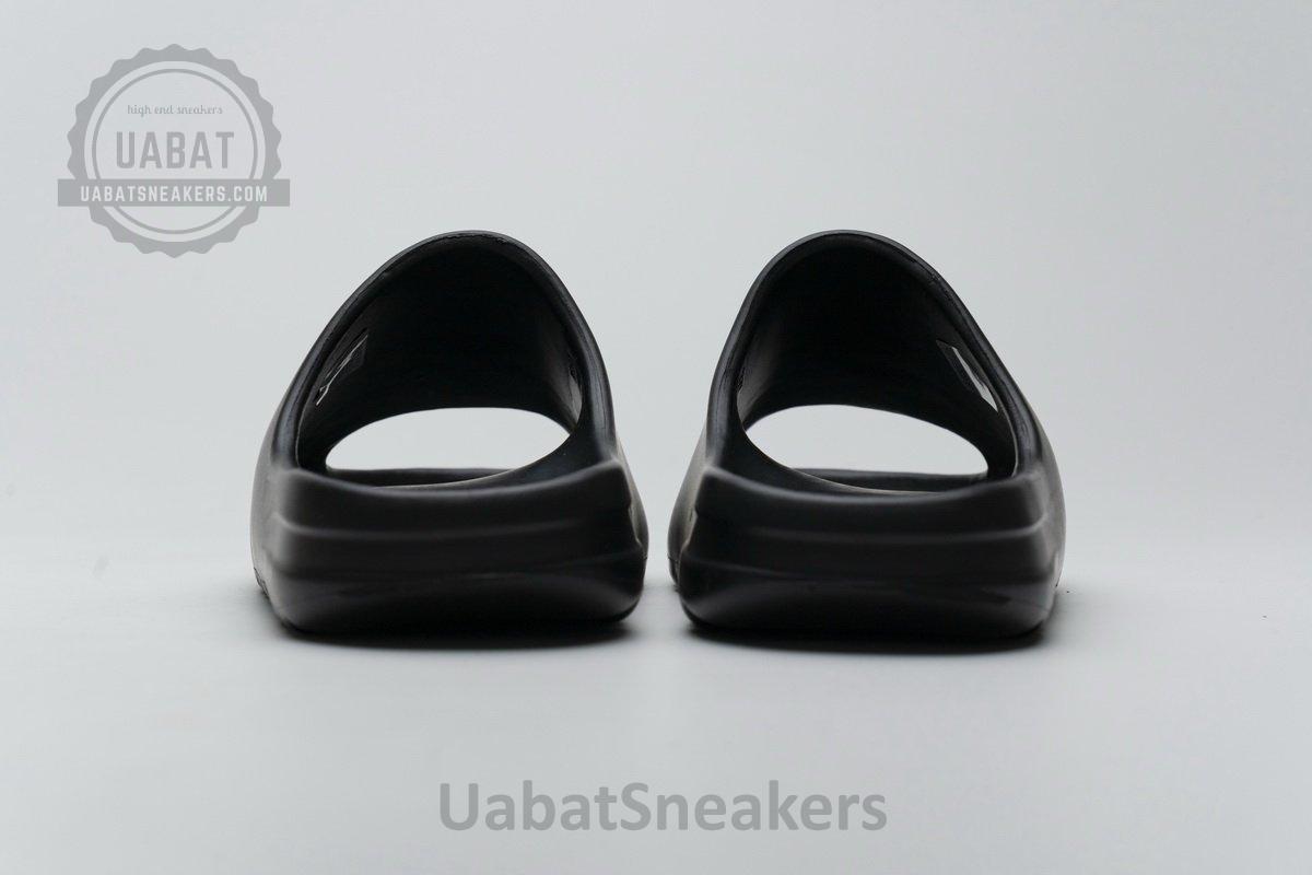 FB6348 adidas Yeezy Slide “Black” - Image 7