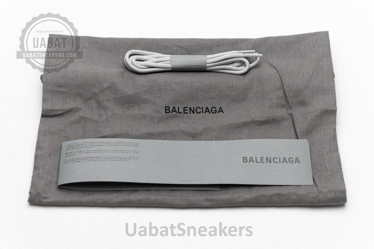 568615 W2GN3 9045 Blenciaga Track 2 Sneaker White Light Blue - Image 11