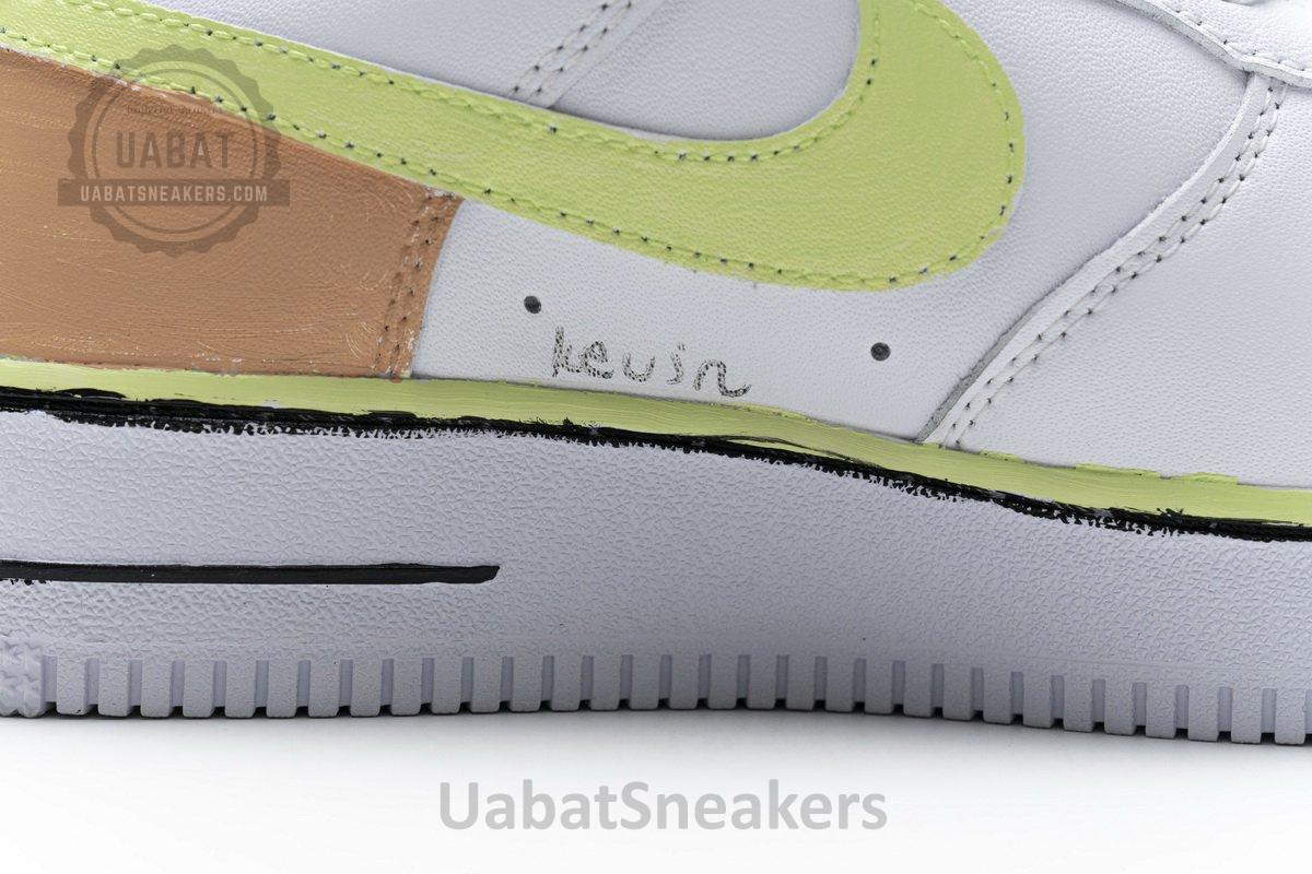 Air Jordan 1 Mid - Image 16