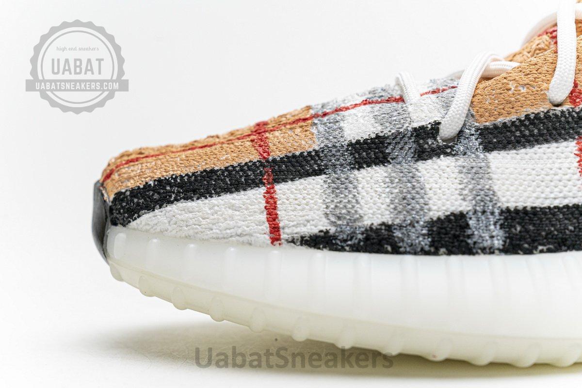 Burberry x Yeezy Boost 350 V2 - Image 9