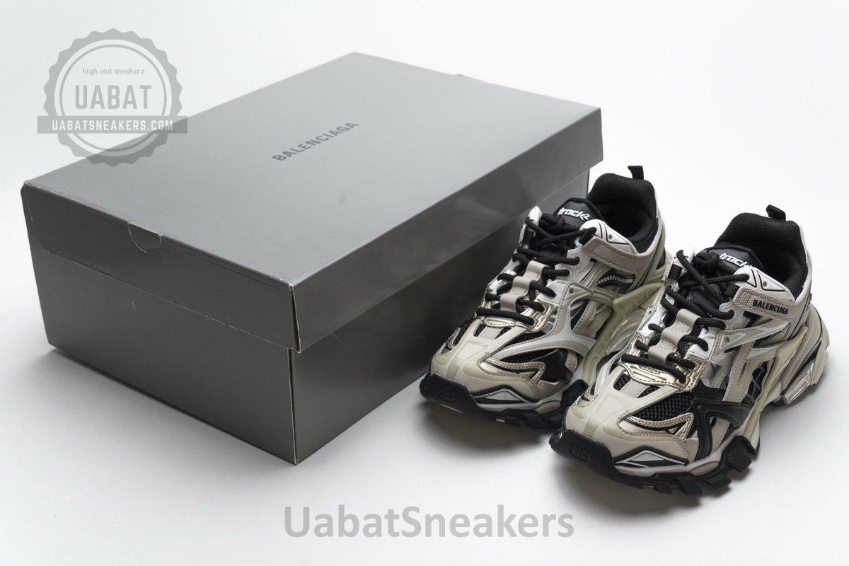 570391 W2GN9 2009 Blenciaga Track 2 Sneaker Champagne Black - Image 3