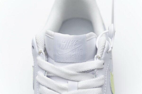 Air Jordan 1 Mid - Image 13