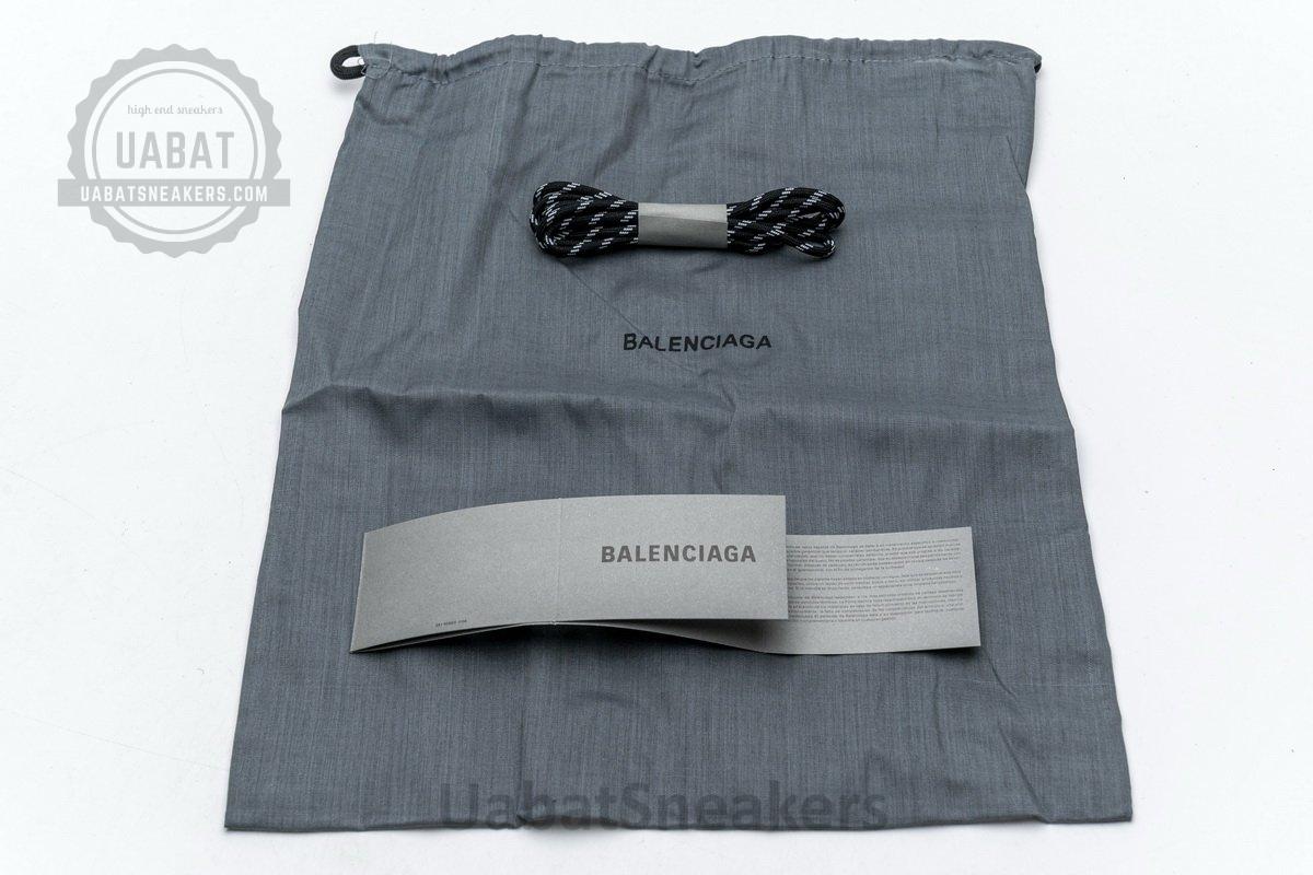 544351 W09O1 0829 Balenciaga Triple S Black Plum Red - Image 12