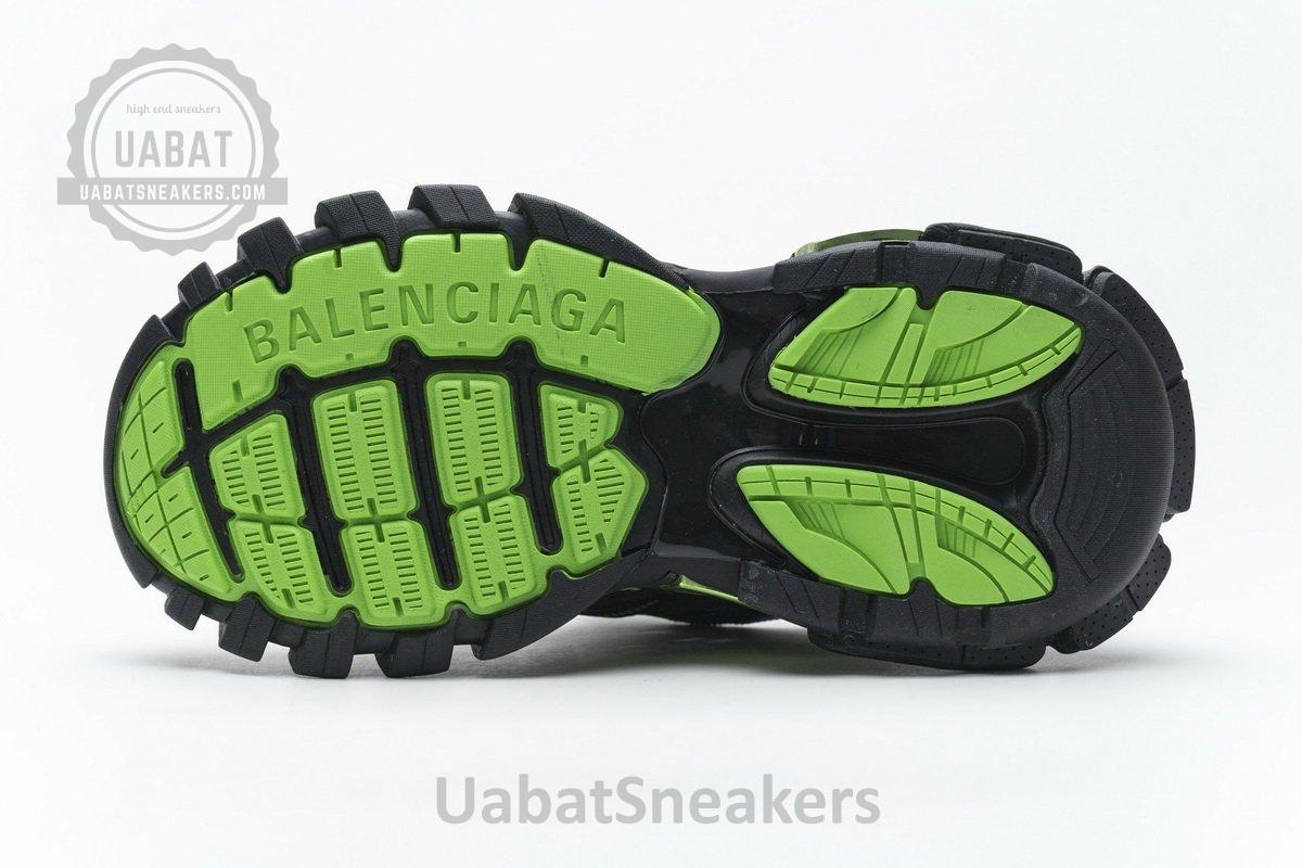568615 W2GN1 1012 Blenciaga Track 2 Sneaker Black Green - Image 8