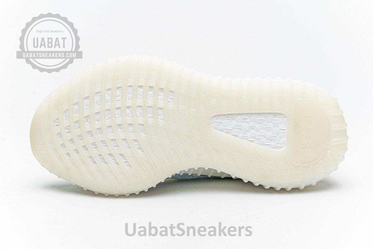 Gradient Geometry x Yeezy Boost 350 V2 - Image 10