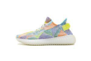 Gradient Geometry x Yeezy Boost 350 V2