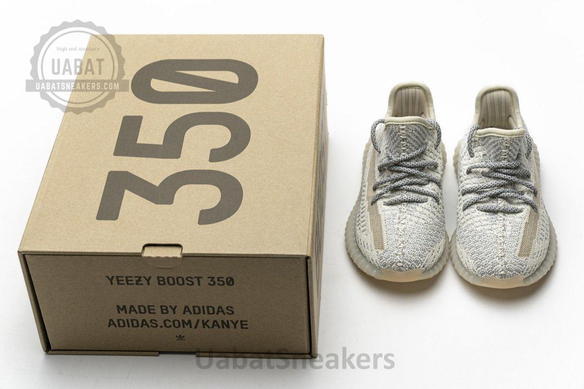 FV3244 adidas Yeezy Boost 350 V2 Lundmark Reflective - Image 4