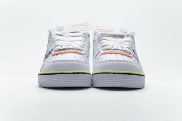 Air Jordan 1 Mid - Image 5