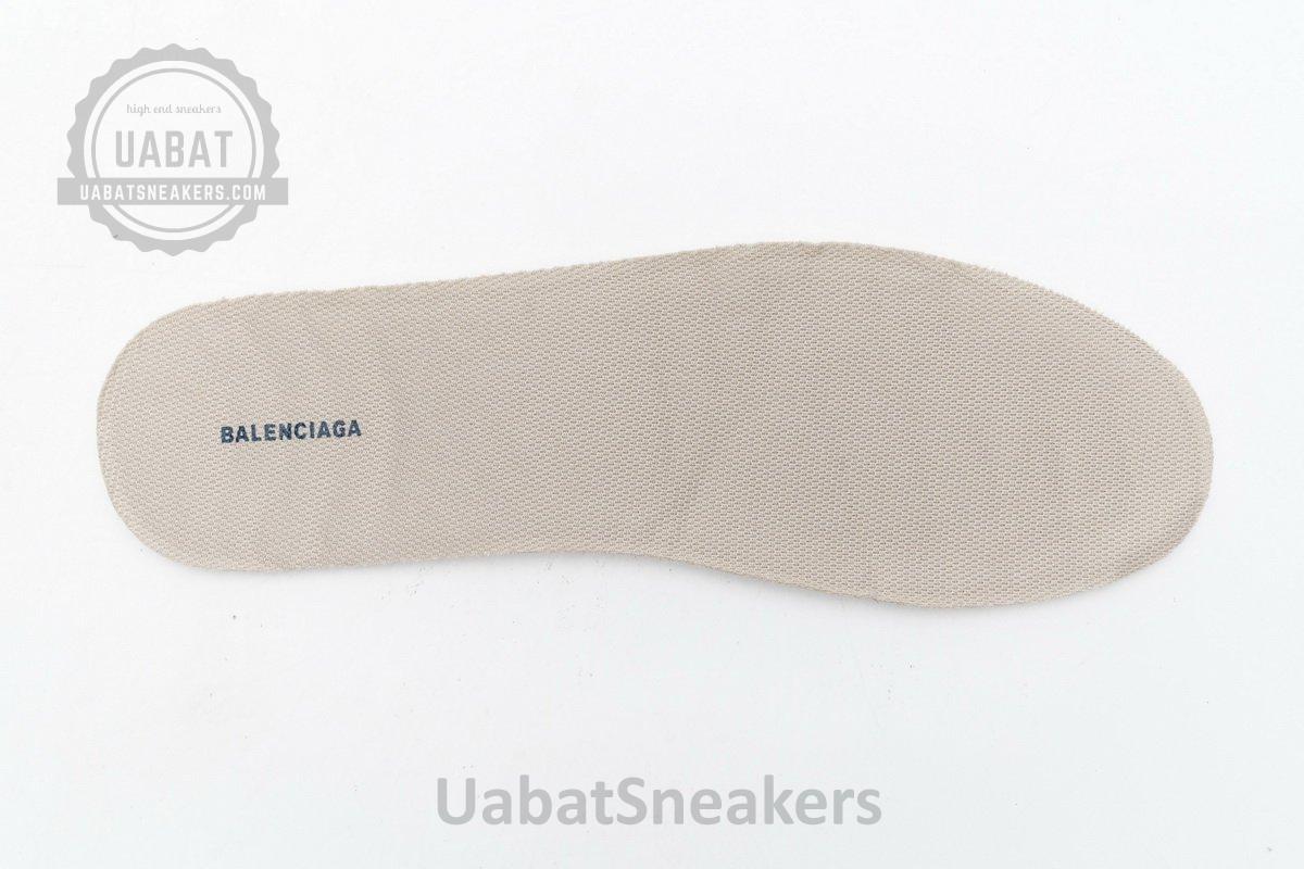 570391 W2GN2 8570 Blenciaga Track 2 Sneaker Beige Blue - Image 11