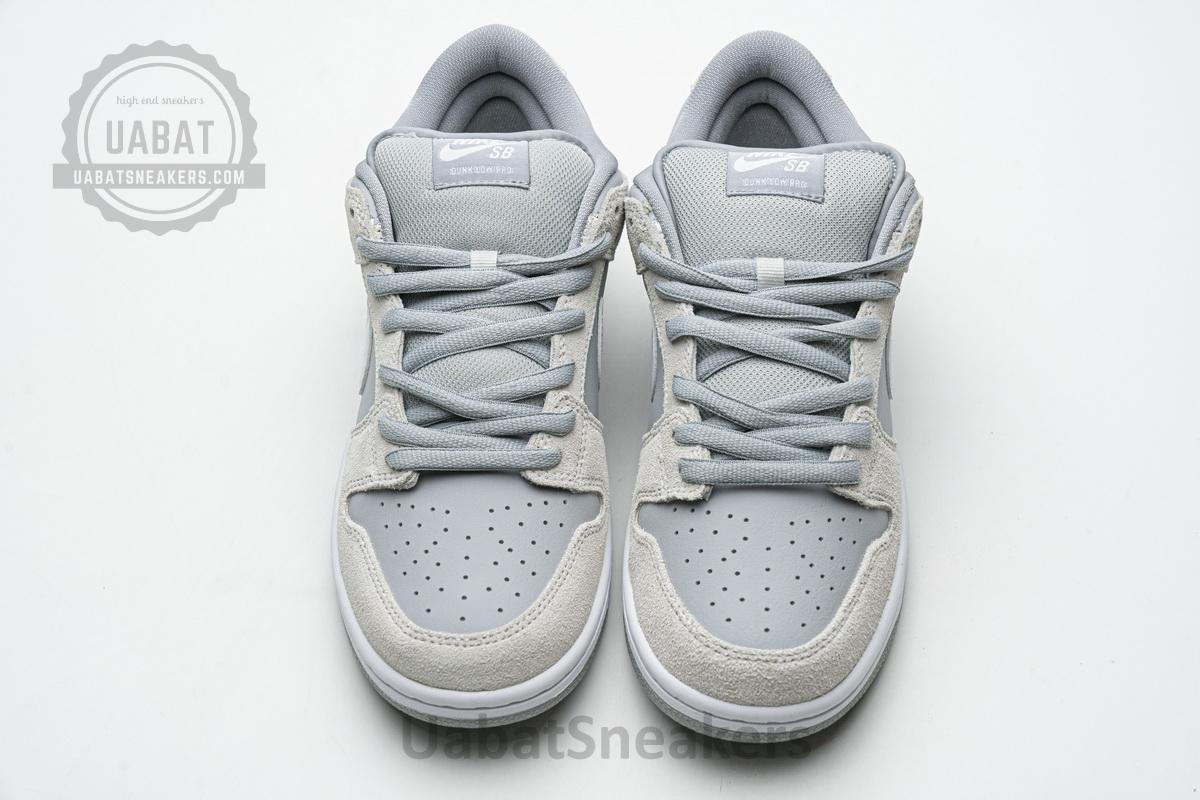 AR0778-110 Nike SB Dunk Low TRD “Summit White” - Image 3