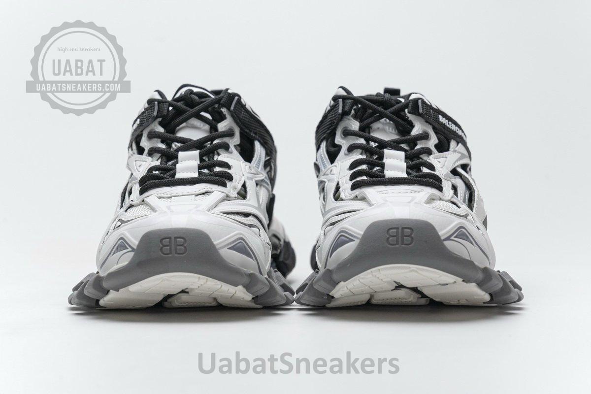 570391 W2GN3 1090 Blenciaga Track 2 Sneaker Black White - Image 5