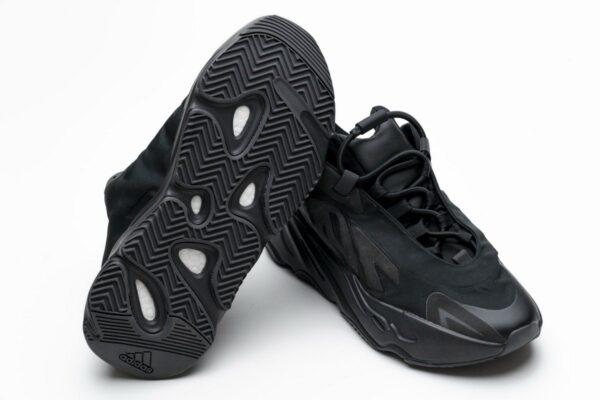 FV4440 adidas Yeezy Boost 700 MNVN “Triple Black” - Image 4