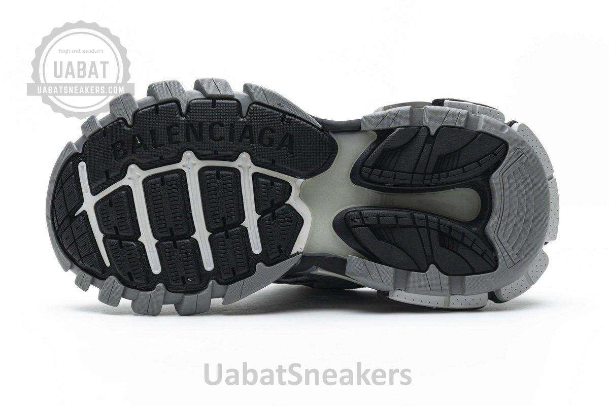 568615 W2GN3 1285 Blenciaga Track 2 Sneaker Charcoal - Image 8
