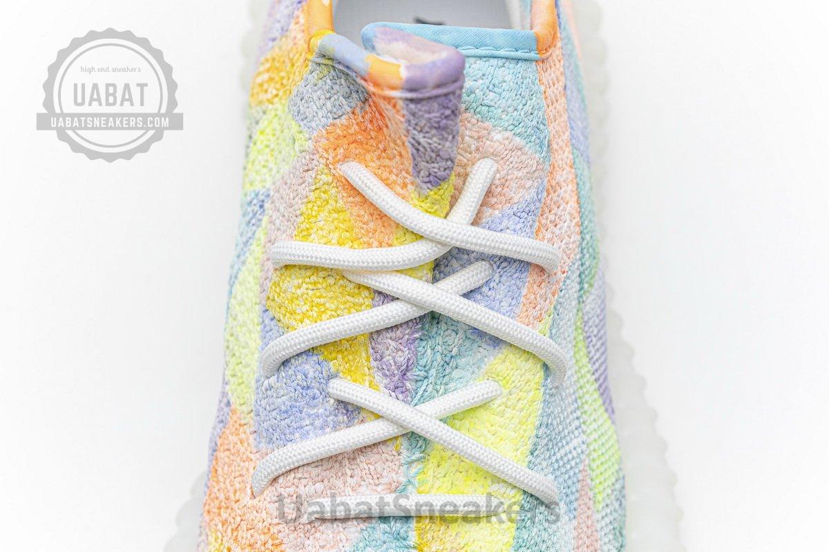 Gradient Geometry x Yeezy Boost 350 V2 - Image 9