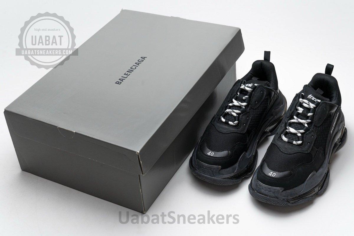 541624 W09O1 1000 Balenciaga Triple S Black - Image 4