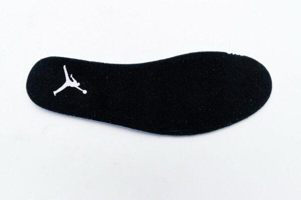 852542-007 Air Jordan 1 Mid Gold Patent Leather - Image 10