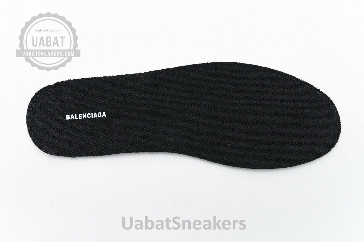 570391 W2GN9 2009 Blenciaga Track 2 Sneaker Champagne Black - Image 10