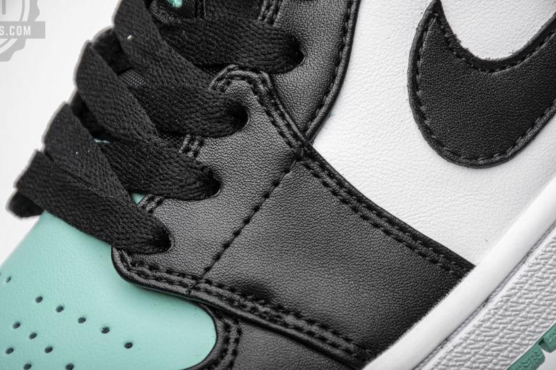 Air Jordan 1 Low Emerald Toe 553558-117 - Image 2