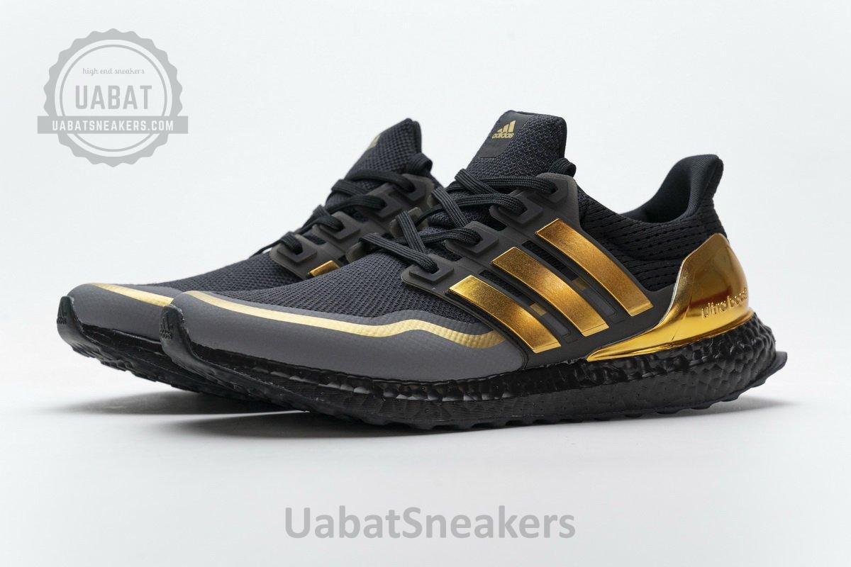 EG8102 adidas Ultra Boost Black Gold - Image 6