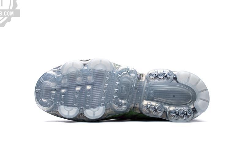 Nike VaporMax 2019 Black Active Fuchsia AT6810-001 - Image 3