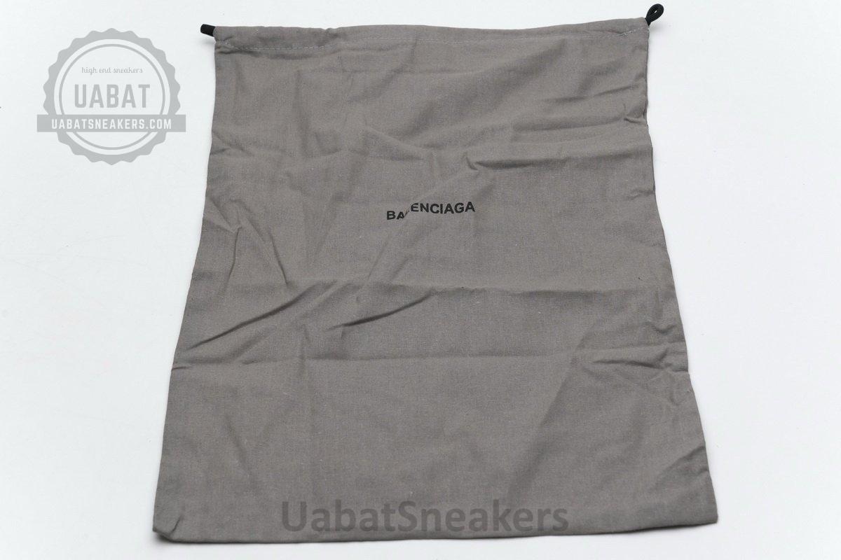 570391 W2GN1 9029 Blenciaga Track 2 Sneaker Khaki - Image 10