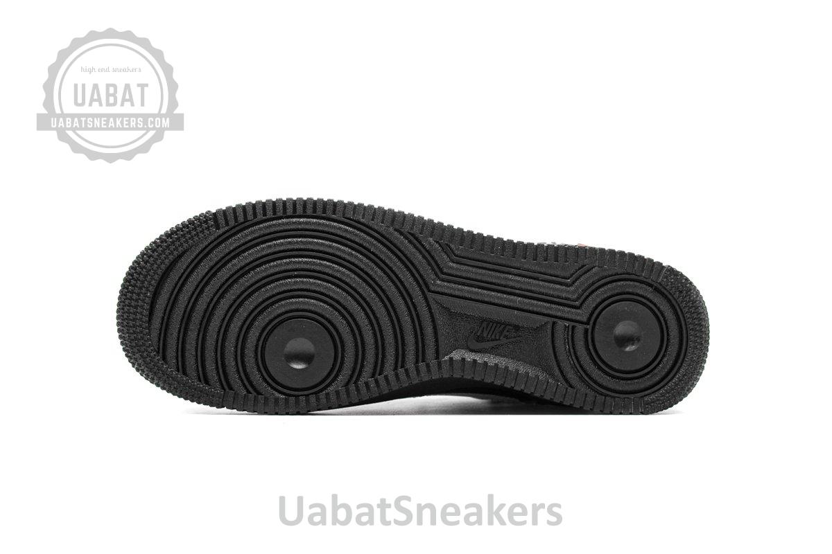 AO4606-001 OFF White X Air Force 1 Low Black - Image 9