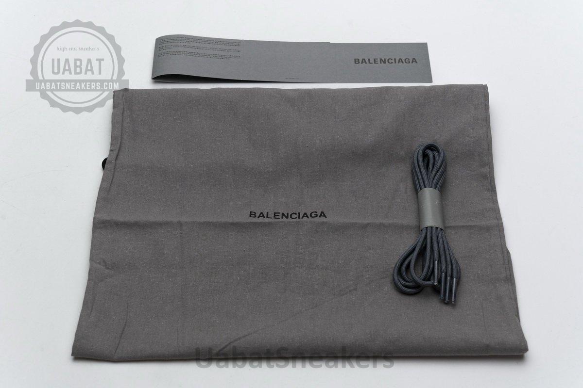 570391 W2GN3 1285 Blenciaga Track 2 Sneaker Medium Grey - Image 11