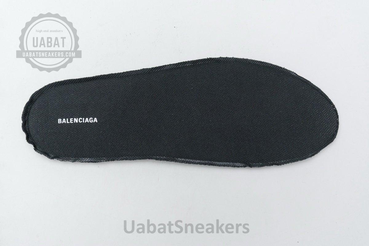 570391 W2GN3 1090 Blenciaga Track 2 Sneaker Black White - Image 10