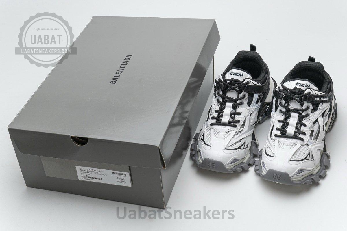 570391 W2GN3 1090 Blenciaga Track 2 Sneaker Black White - Image 3