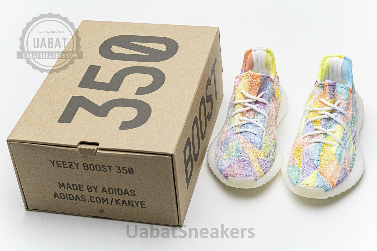 Gradient Geometry x Yeezy Boost 350 V2 - Image 3