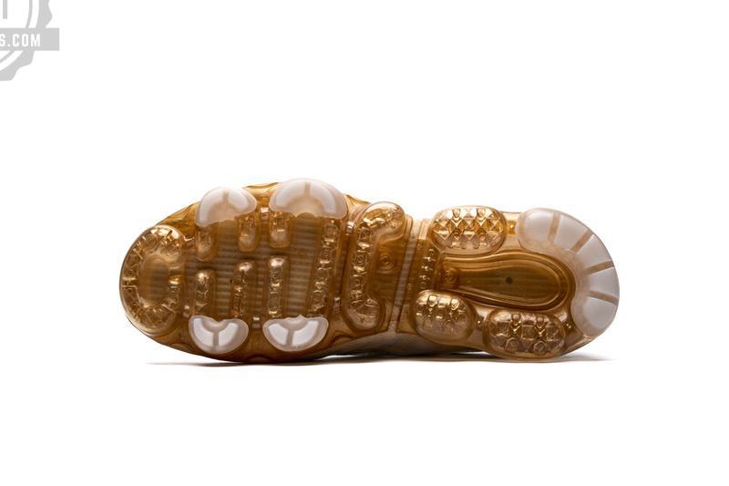 Nike Air VaporMax 2019 Gold AR6632-101 - Image 3