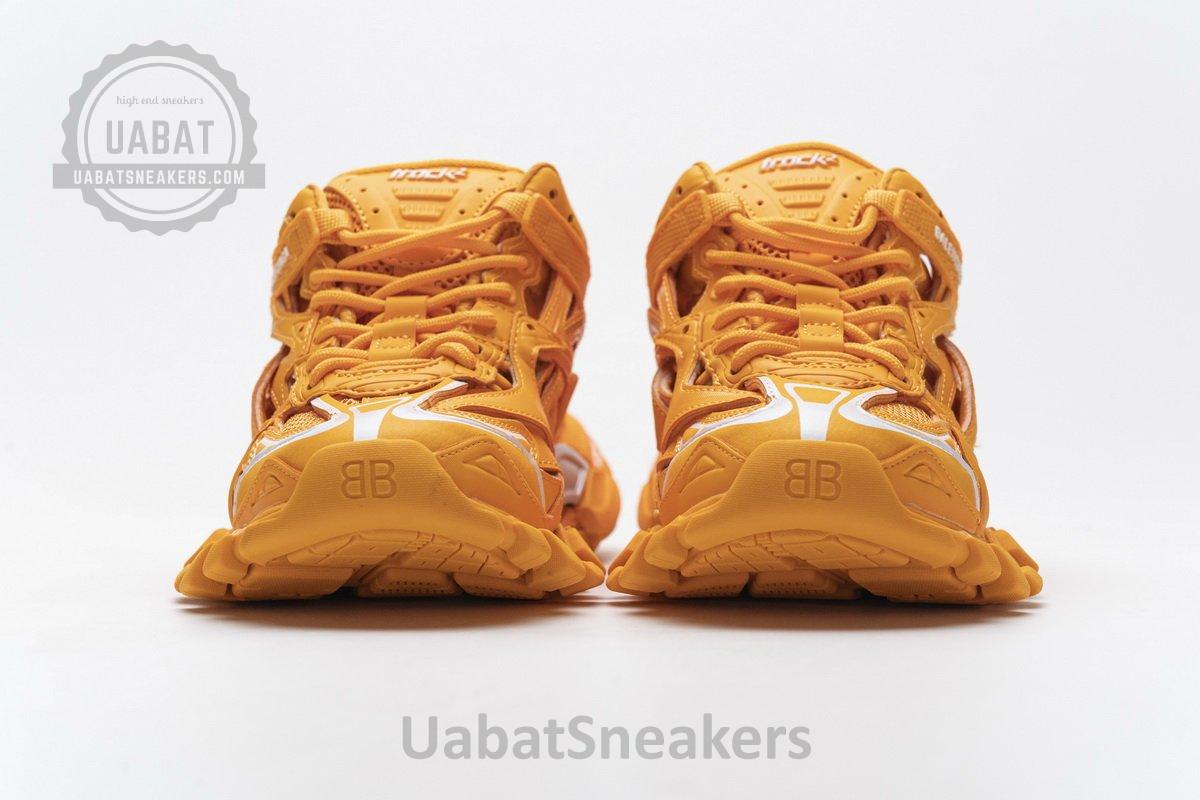 568615 W2GN5 5817 Blenciaga Track 2 Sneaker Orange - Image 5