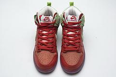 CW7093-600 Nike SB Dunk High "Strawberry Cough" - Image 5