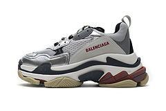 541624 W06E2 7320 Balenciaga Triple S Grey Silver