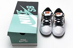 BQ6832-101 Nike SB Dunk Low Pro QS Tie-Dye Rayguns - Image 3