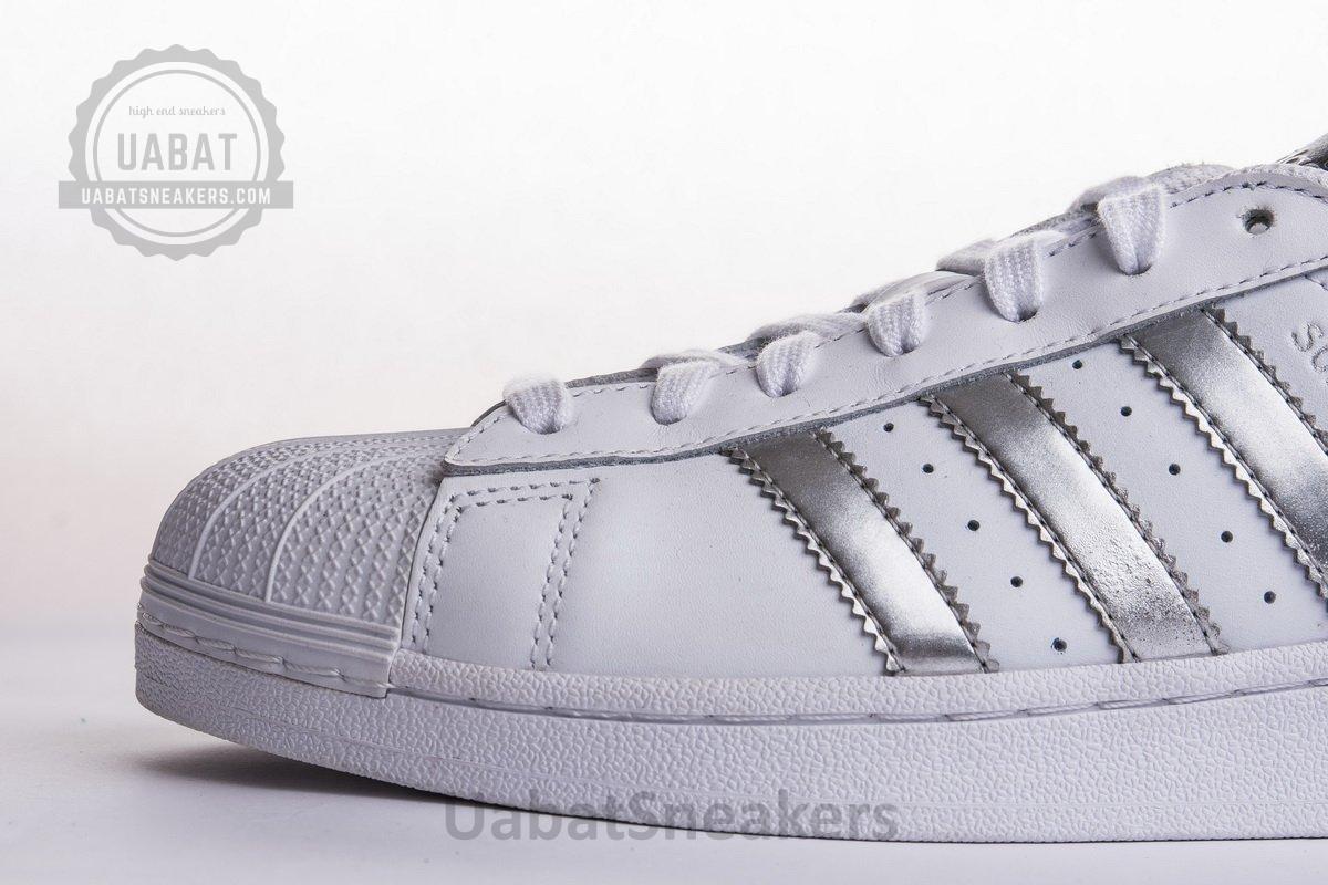 Superstar Shoes Footwear White/Silver Metallic/Core Black - Image 9