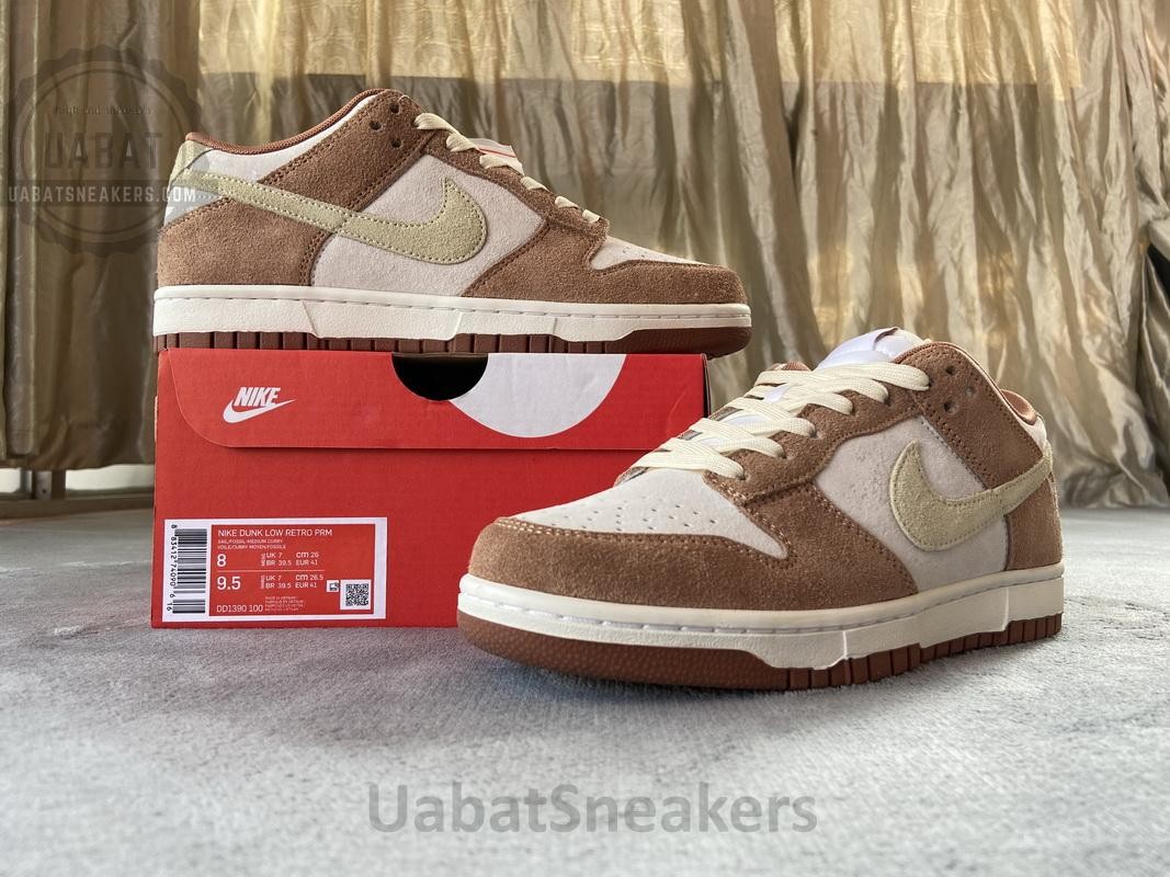 Nike Dunk Low PRM Medium Curry - Image 2