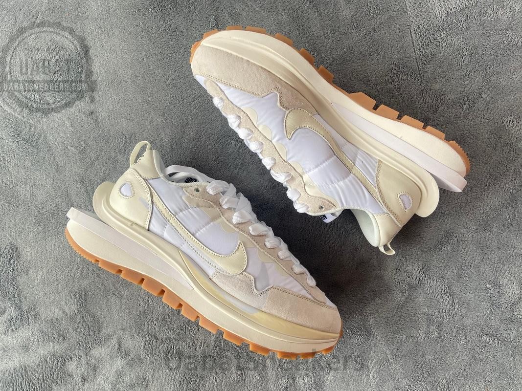 Sacai x Nike VaporWaffle White - Image 2