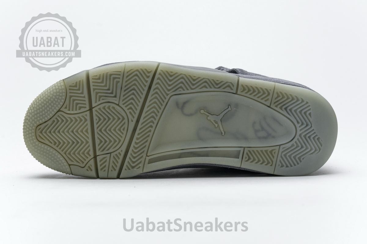 Air Jordan 4 Retro KAWS - Image 7